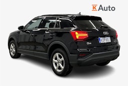 musta Audi Q2 2022 kuva 2.