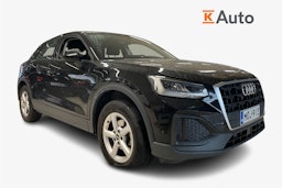Musta Audi Q2 2022 kuva 1.
