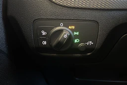 sininen Audi Q2 2022 kuva 19.