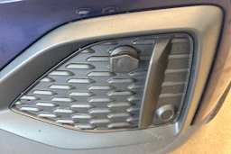 sininen Audi Q2 2022 kuva 33.