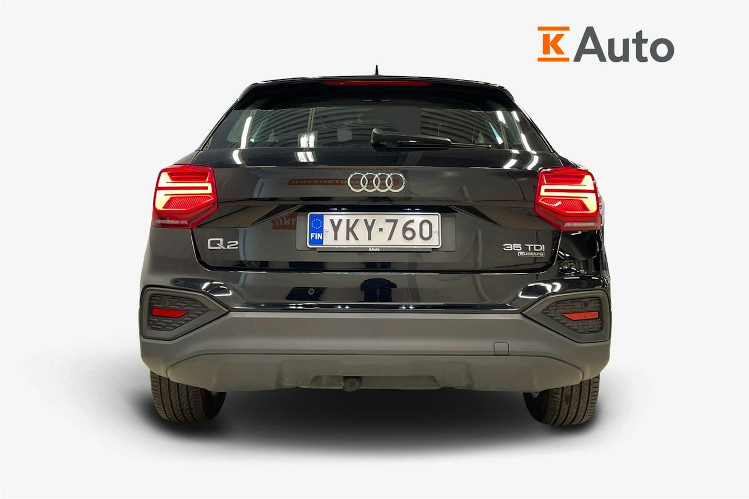 Musta Audi Q2 2022 kuva 3.