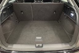 Musta Audi Q2 2022 kuva 25.