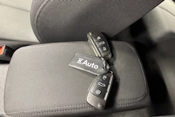 musta Audi Q2 2023 kuva 30.