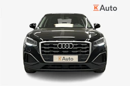 musta Audi Q2 2023 kuva 5.