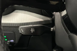 musta Audi Q2 2023 kuva 23.