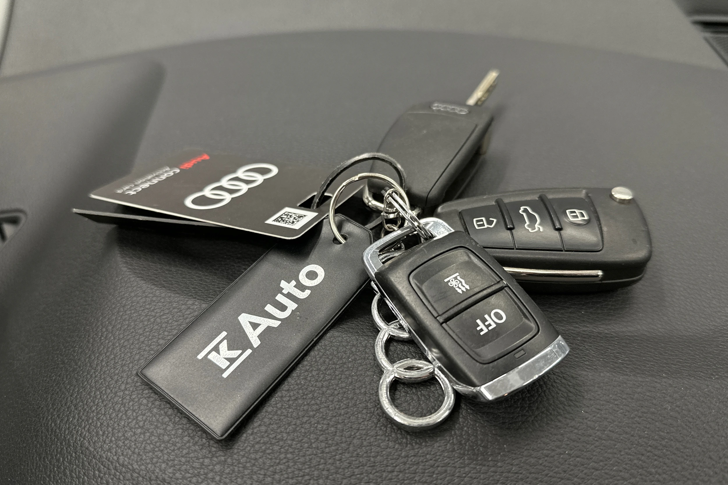 musta Audi Q2 2023 kuva 33.