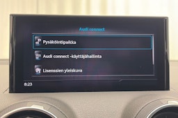 Sininen Audi Q2 2023 kuva 21.