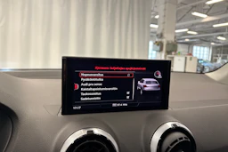 valkoinen Audi Q2 2024 kuva 25.