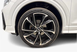 valkoinen Audi Q2 2024 kuva 12.