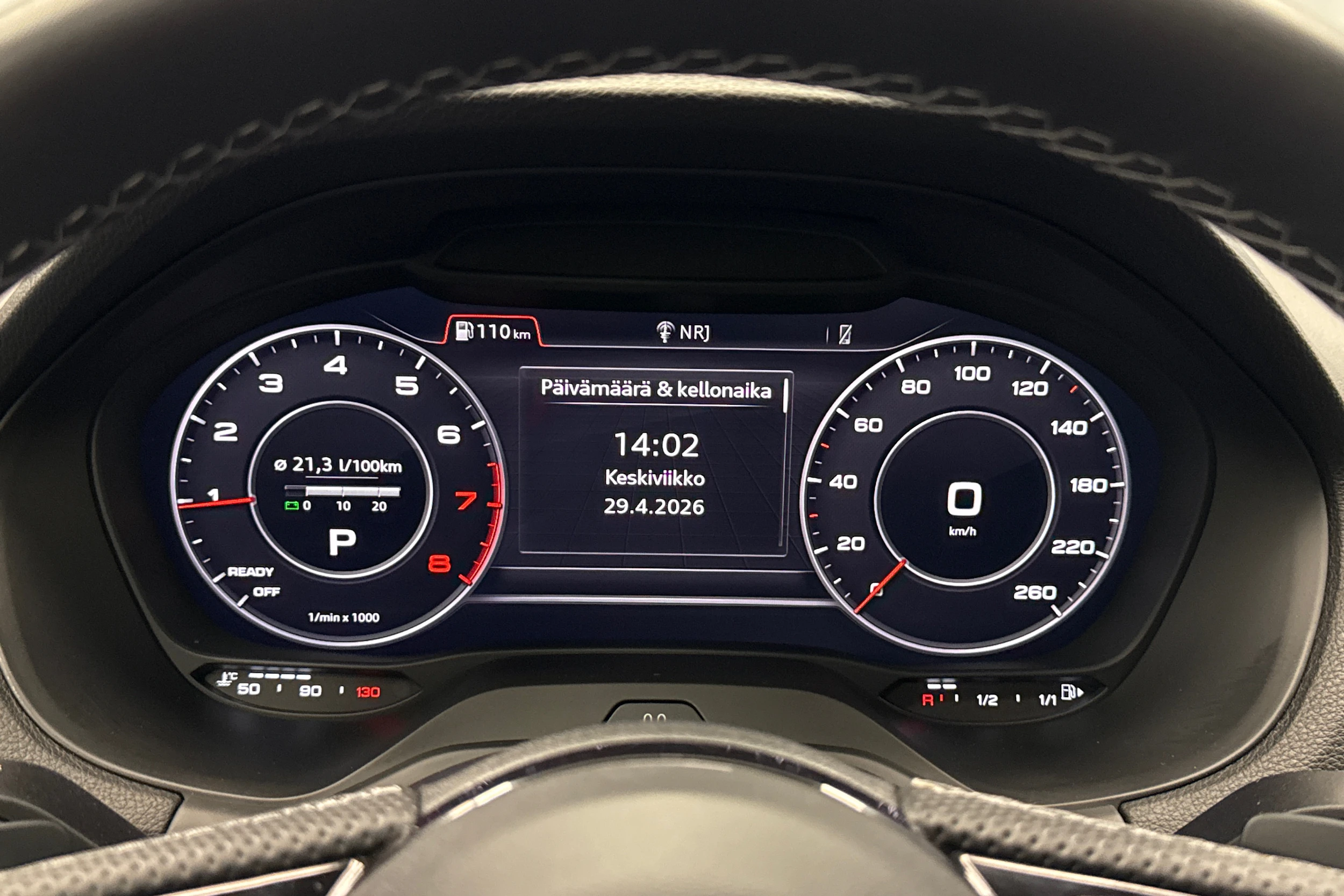 valkoinen Audi Q2 2024 kuva 19.