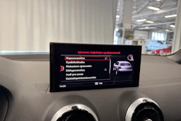 valkoinen Audi Q2 2024 kuva 25.