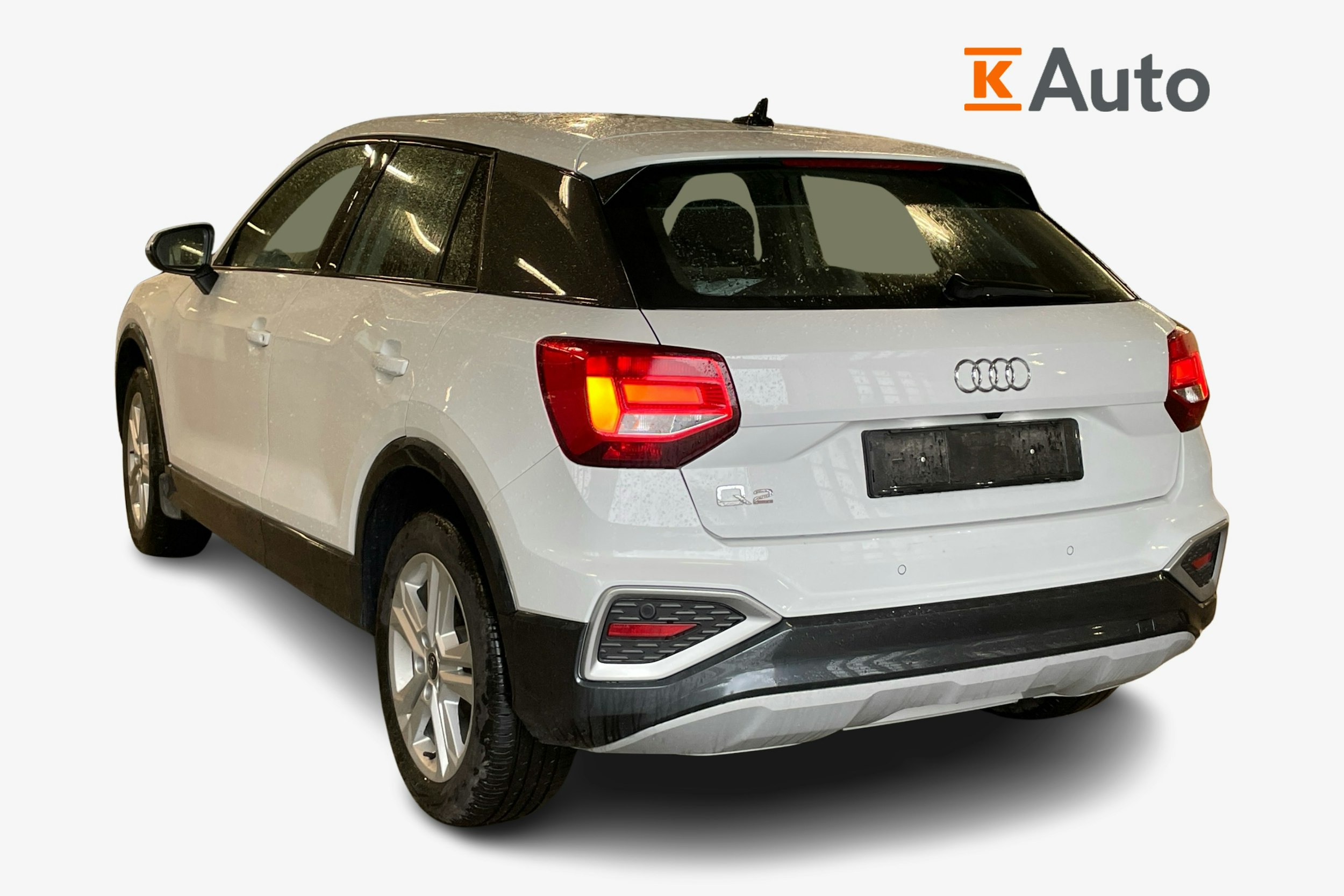 valkoinen Audi Q2 2024 kuva 2.