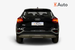 musta Audi Q2 2024 kuva 3.