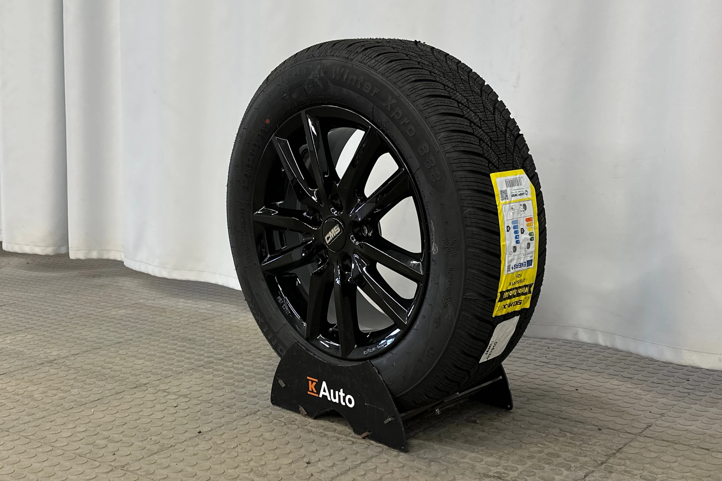 musta Audi Q2 2024 kuva 10.