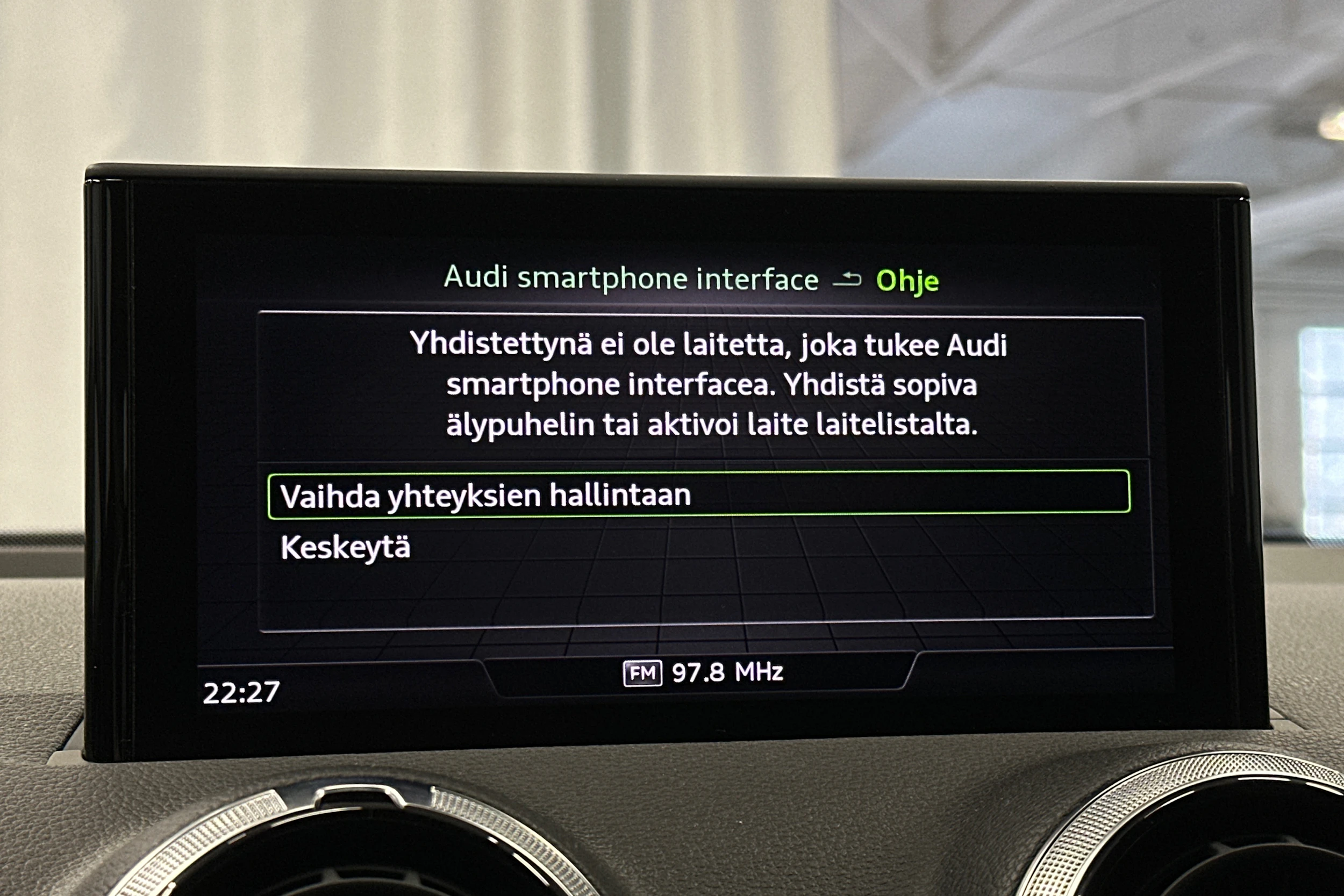 musta Audi Q2 2024 kuva 20.