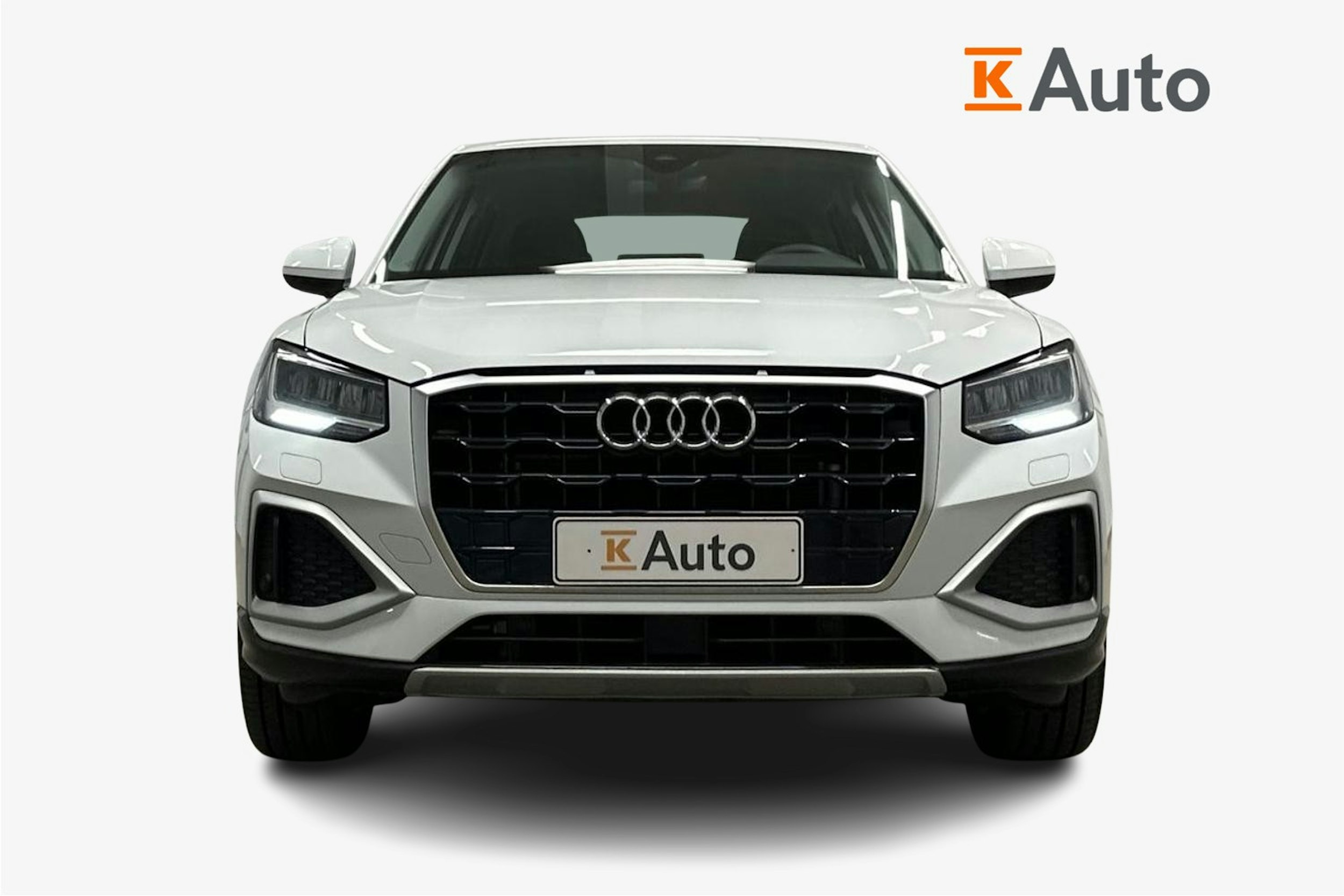 valkoinen Audi Q2 2024 kuva 5.