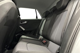 valkoinen Audi Q2 2024 kuva 10.