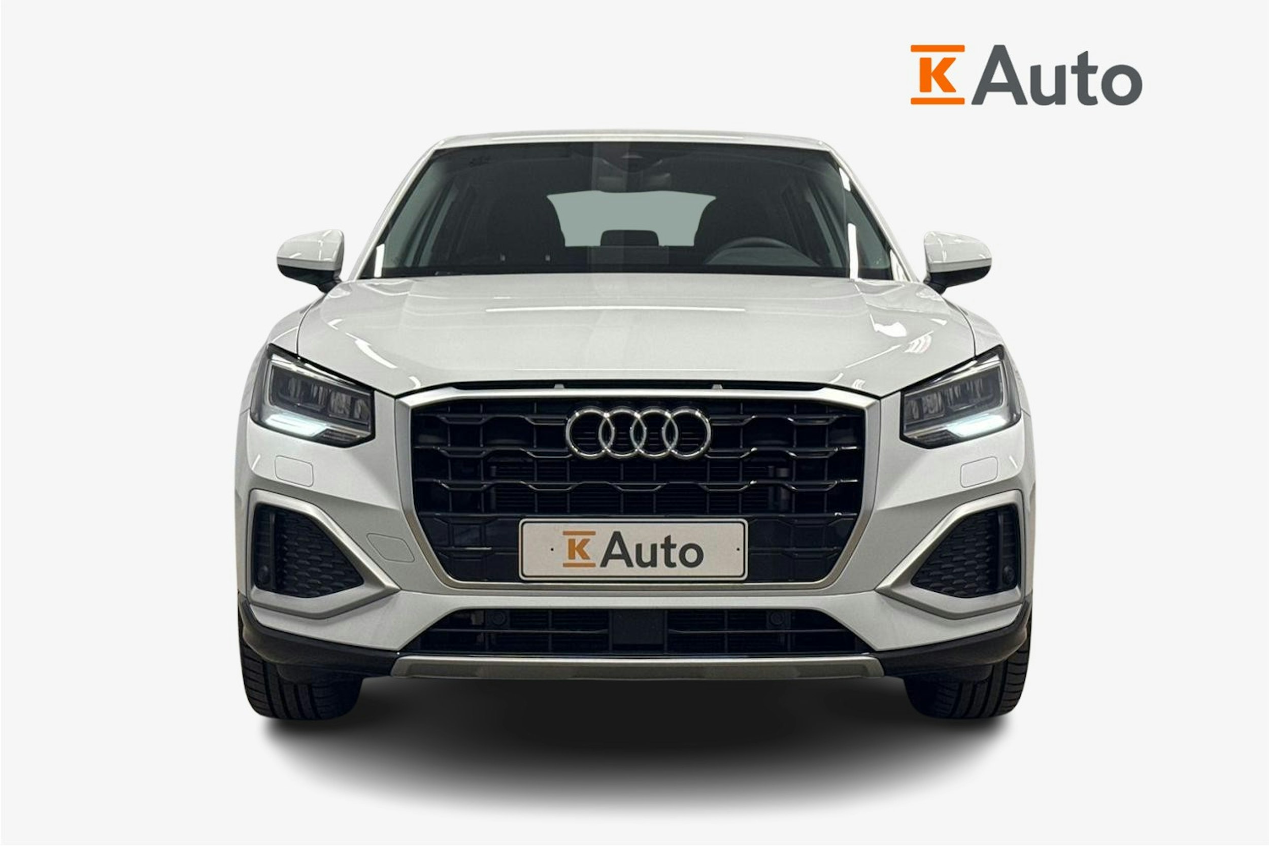 valkoinen Audi Q2 2024 kuva 5.