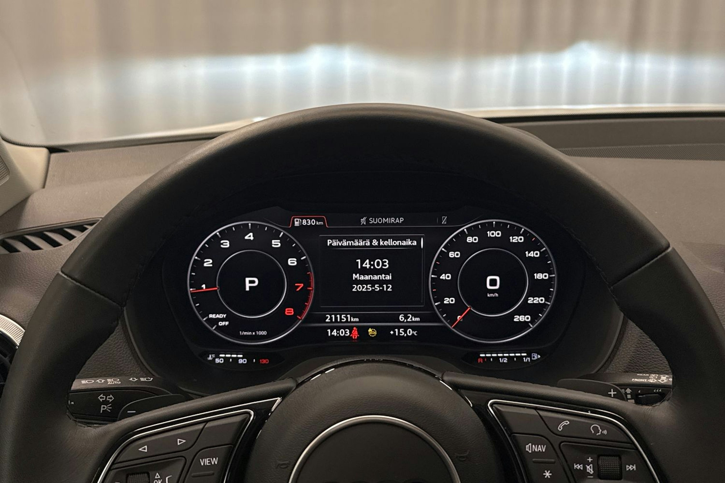 valkoinen Audi Q2 2024 kuva 17.