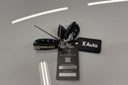 valkoinen Audi Q2 2024 kuva 26.