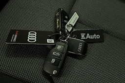 sininen Audi Q2 2024 kuva 28.