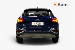 sininen Audi Q2 2024 kuva 3.