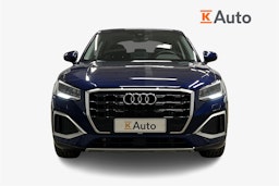 sininen Audi Q2 2024 kuva 5.