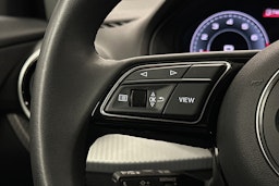 sininen Audi Q2 2024 kuva 17.