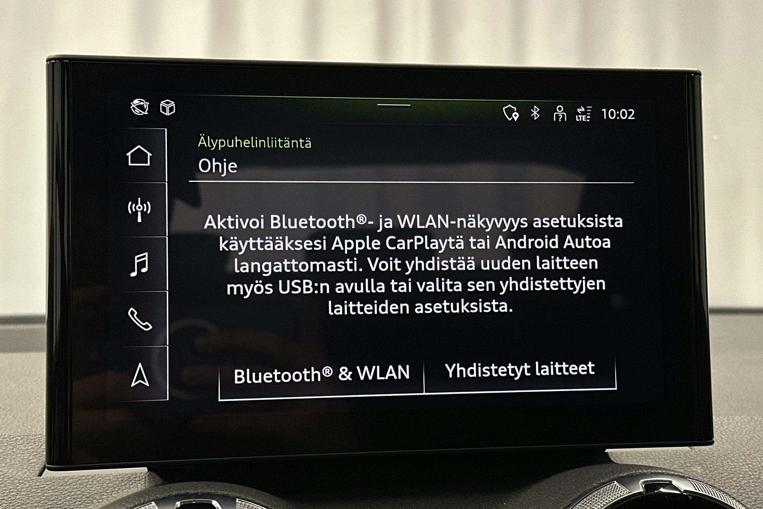 sininen Audi Q2 2024 kuva 21.