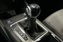 sininen Audi Q2 2024 kuva 27.