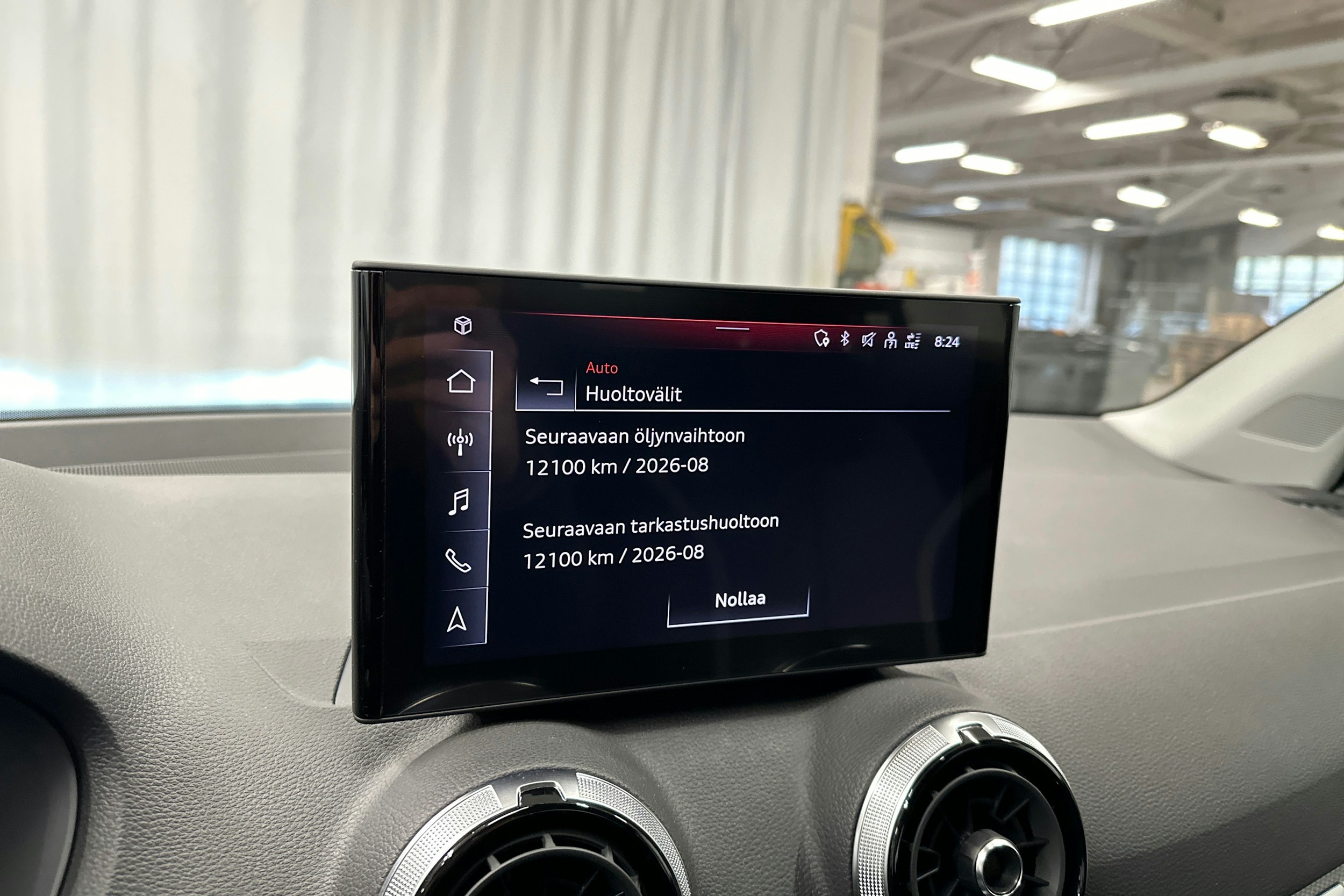 sininen Audi Q2 2024 kuva 21.