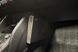 sininen Audi Q2 2024 kuva 28.