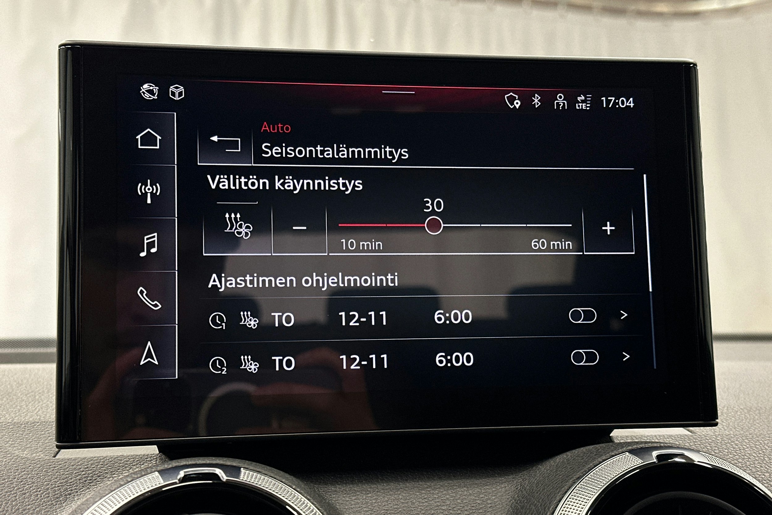 sininen Audi Q2 2024 kuva 22.