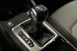 sininen Audi Q2 2024 kuva 27.