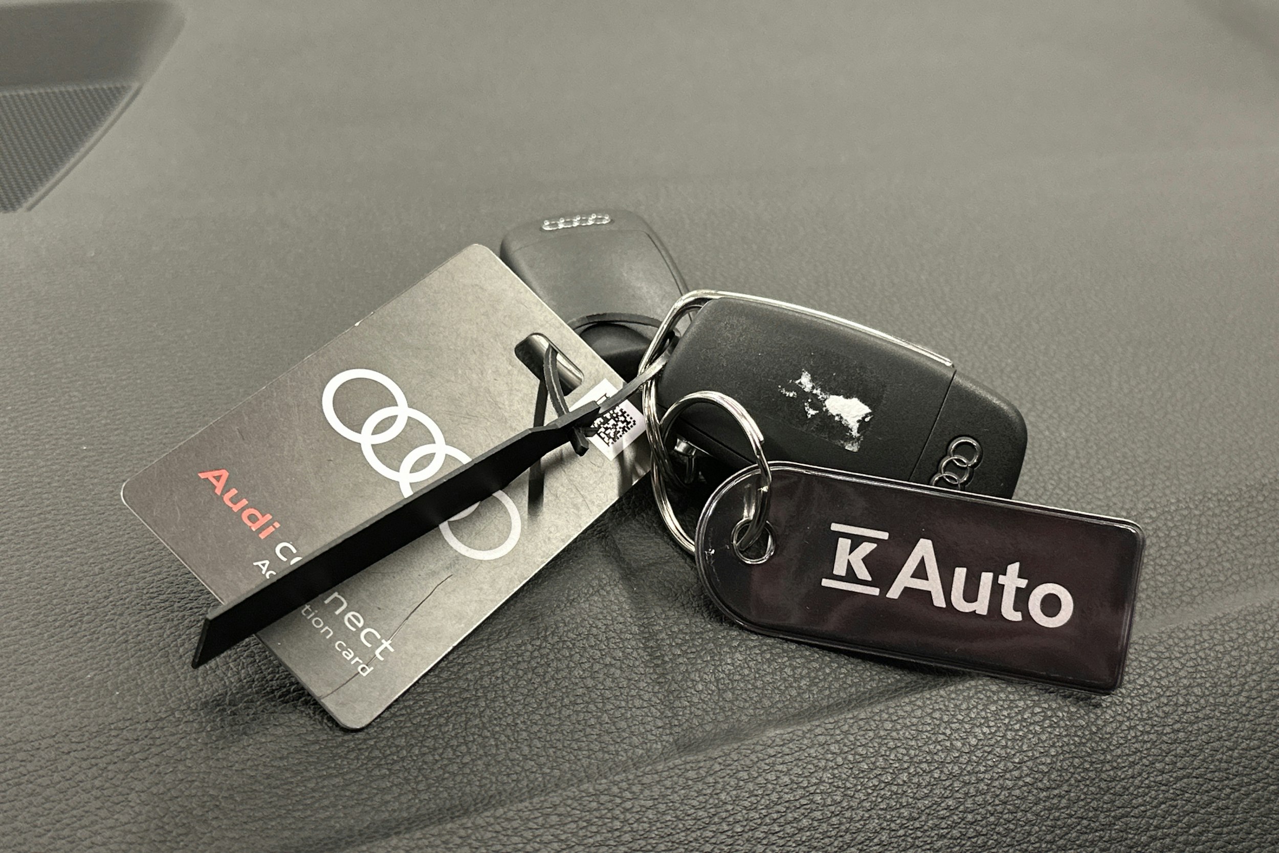 sininen Audi Q2 2024 kuva 28.