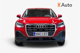 punainen Audi Q2 2024 kuva 5.