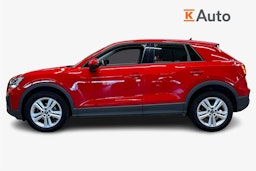 punainen Audi Q2 2024 kuva 6.