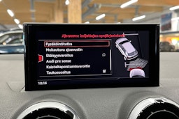 punainen Audi Q2 2024 kuva 20.