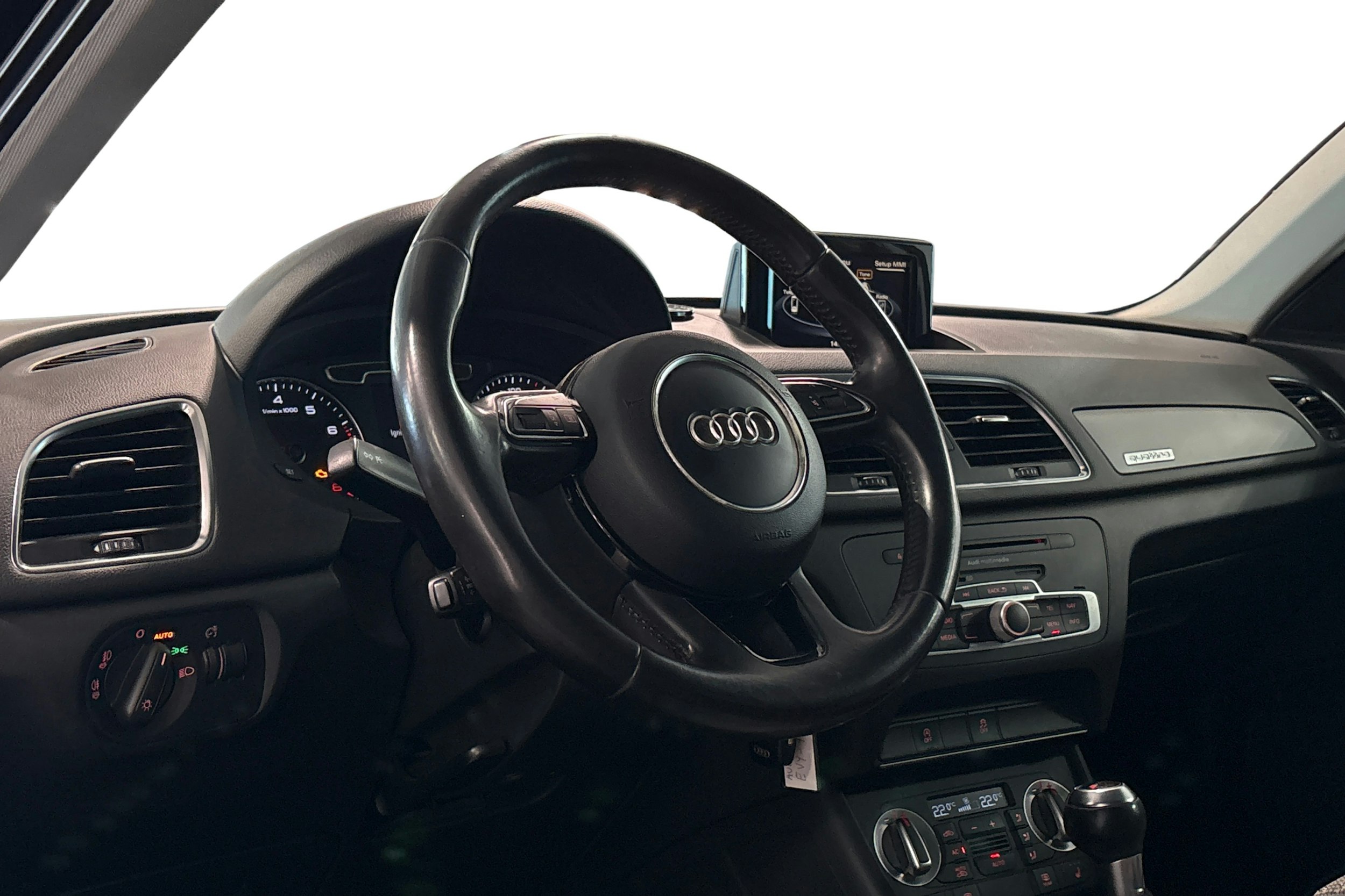 musta Audi Q3 2012 kuva 3.
