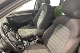 Musta Audi Q3 2012 kuva 8.