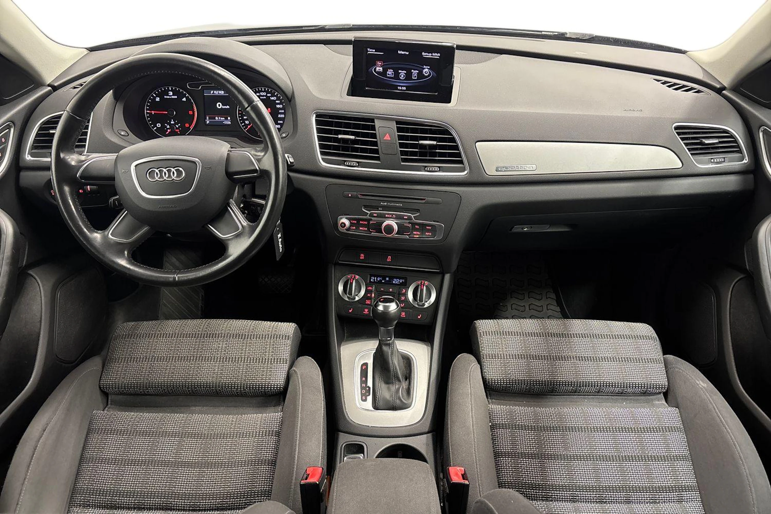 harmaa Audi Q3 2012 kuva 7.
