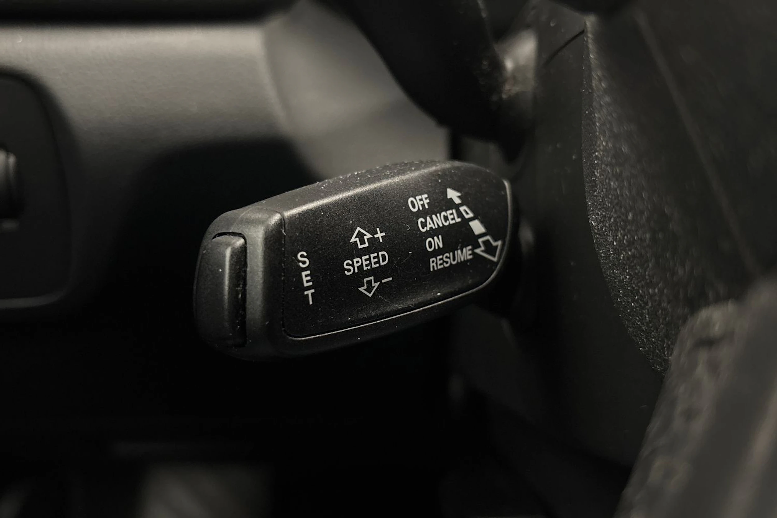 harmaa Audi Q3 2012 kuva 13.