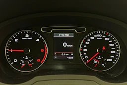harmaa Audi Q3 2012 kuva 14.