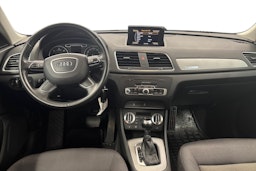 Oranssi Audi Q3 2012 kuva 9.