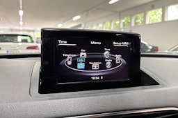 musta Audi Q3 2012 kuva 18.