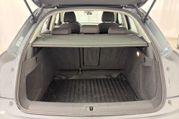 Harmaa Audi Q3 2012 kuva 11.