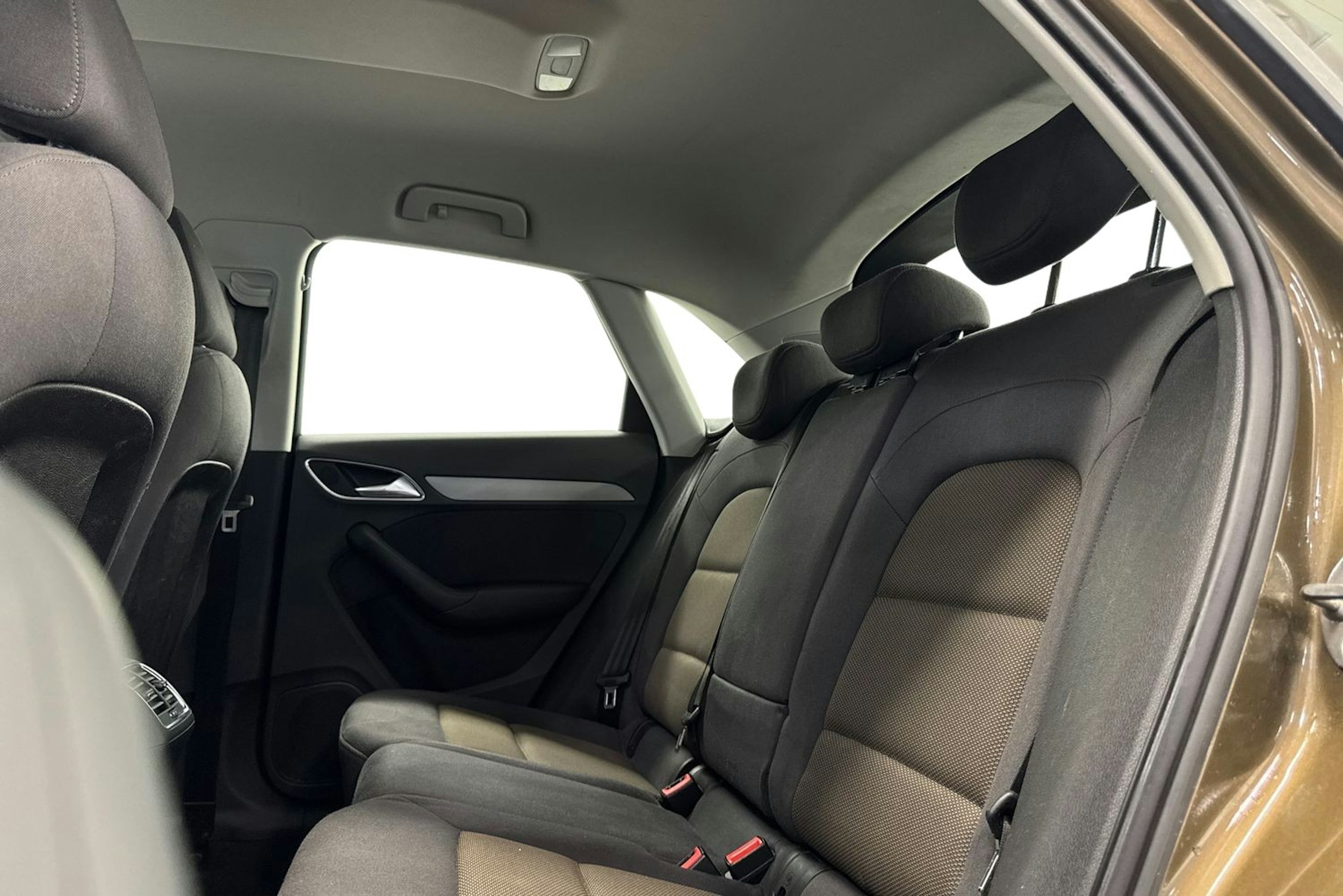 met. ruskea (beige) Audi Q3 2012 kuva 10.