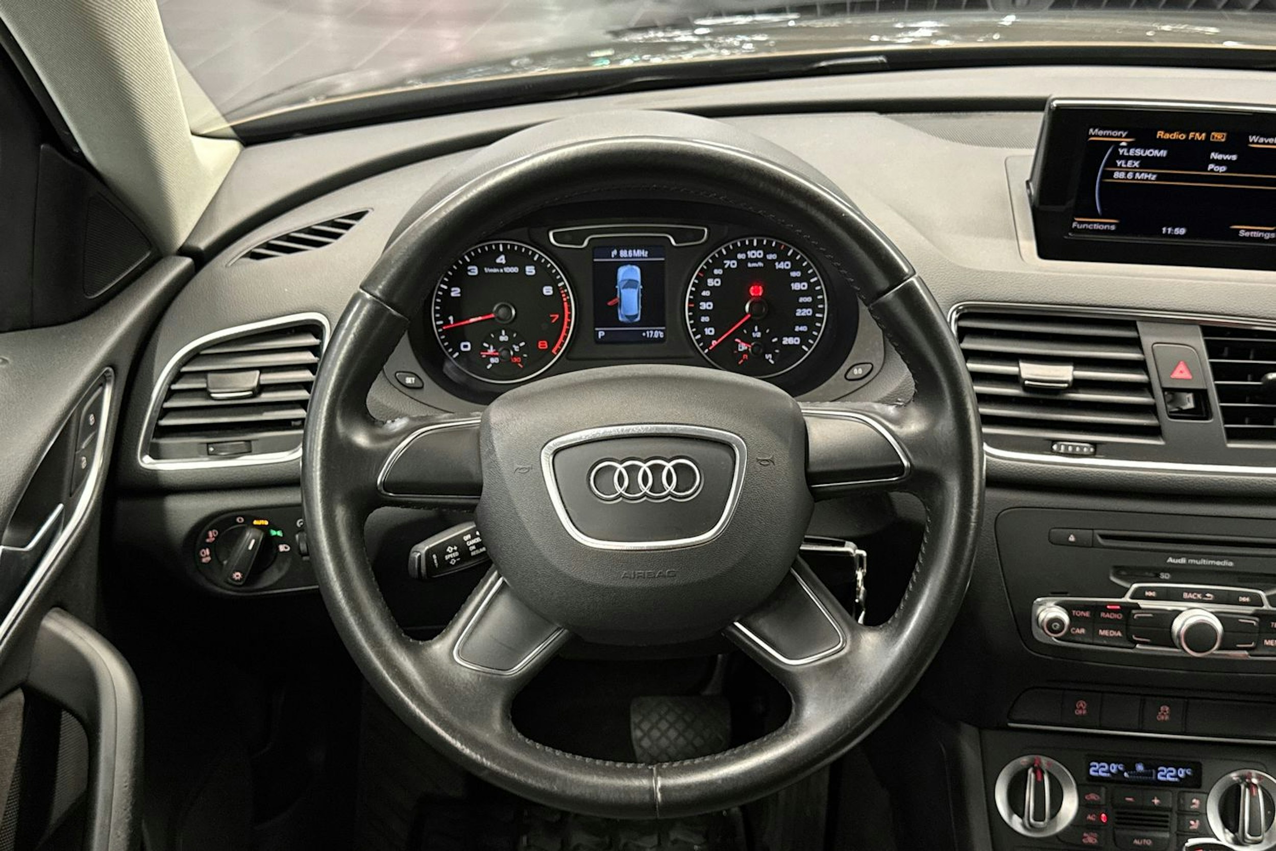met. ruskea (beige) Audi Q3 2012 kuva 16.