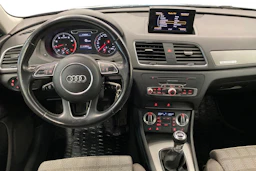 musta Audi Q3 2013 kuva 7.