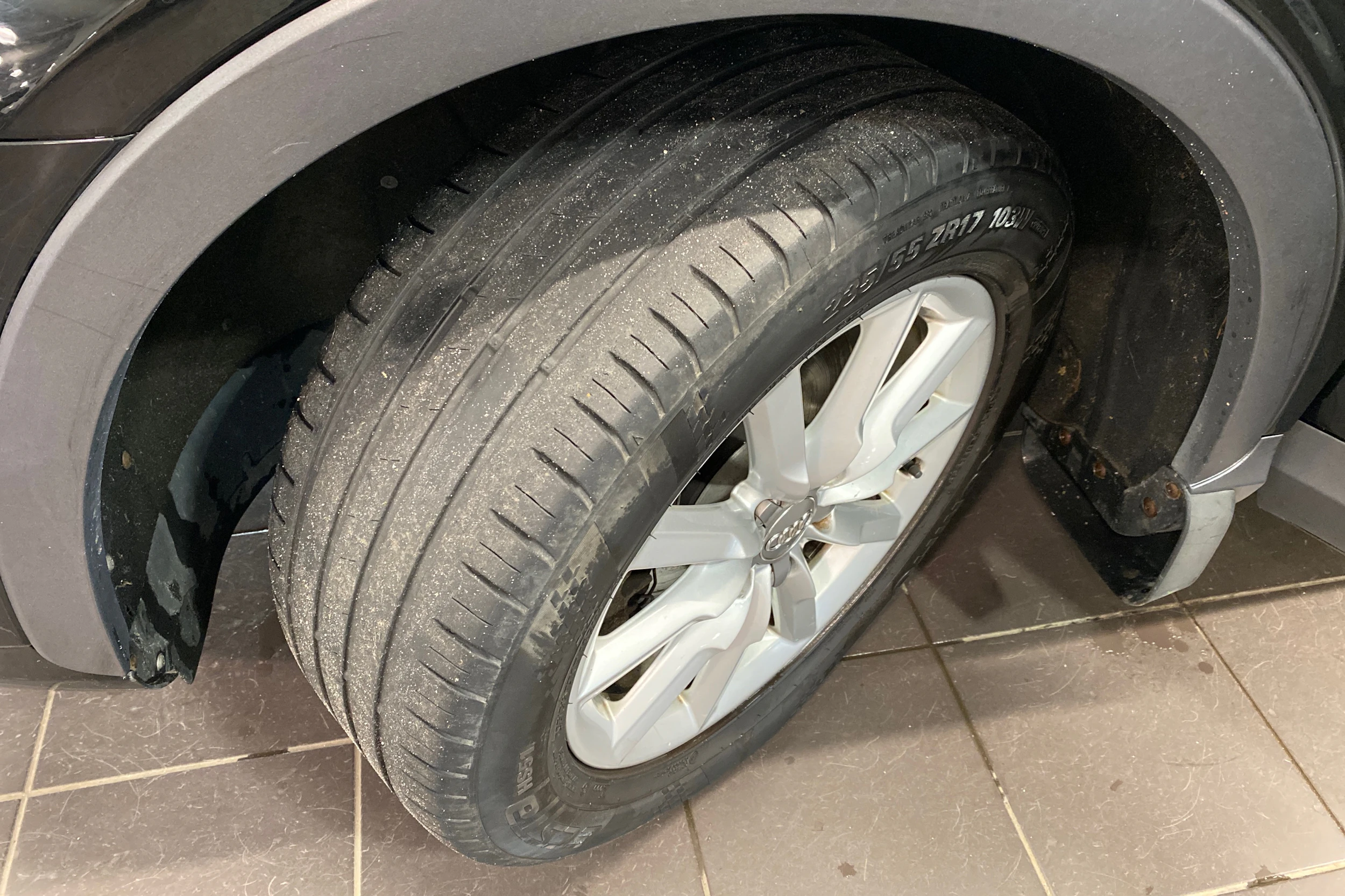 musta Audi Q3 2013 kuva 10.